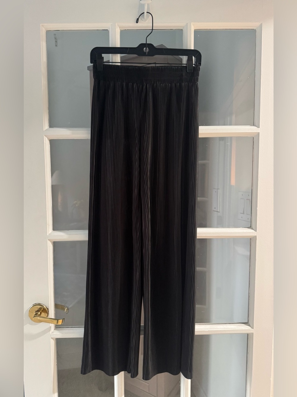 Black Pleated Wide-Leg Pants Size XS